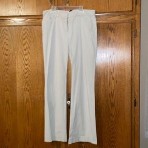 Khaki pants size 8 average.
